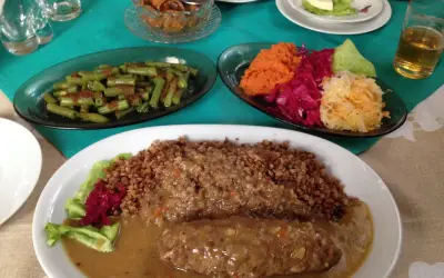 Otwock: Gdzie zjeść? Najlepsze restauracje i smaki na każdą okazję.